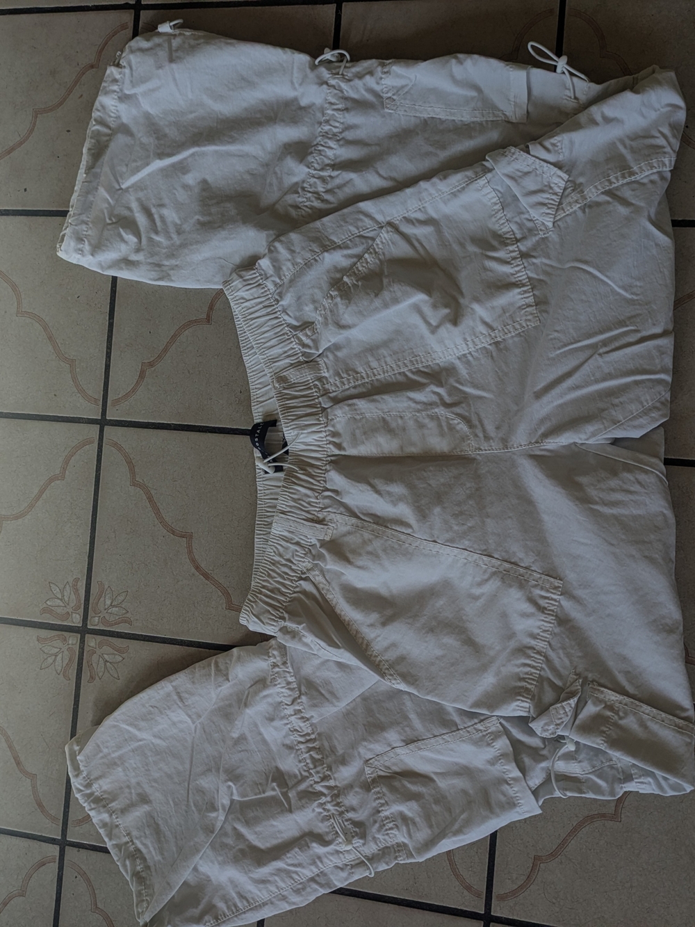Aeropostale White Cargo Jogger Pants